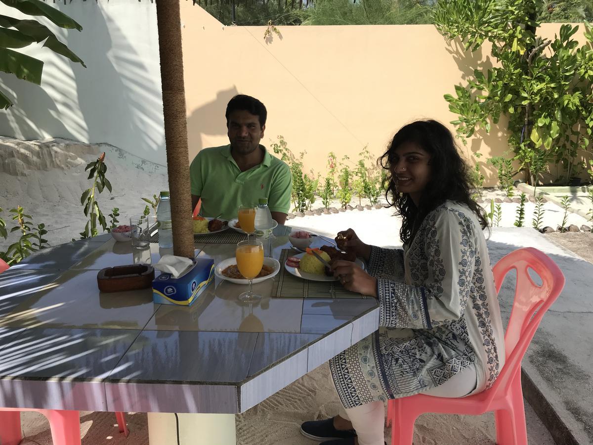 Hotel Island Guest à Maamendhoo Extérieur photo