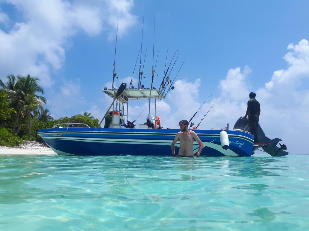 Hotel Island Guest à Maamendhoo Extérieur photo